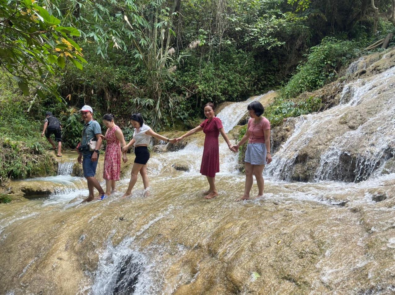 Pu Luong Sala Homestay Huong Ba Thuoc Zewnętrze zdjęcie