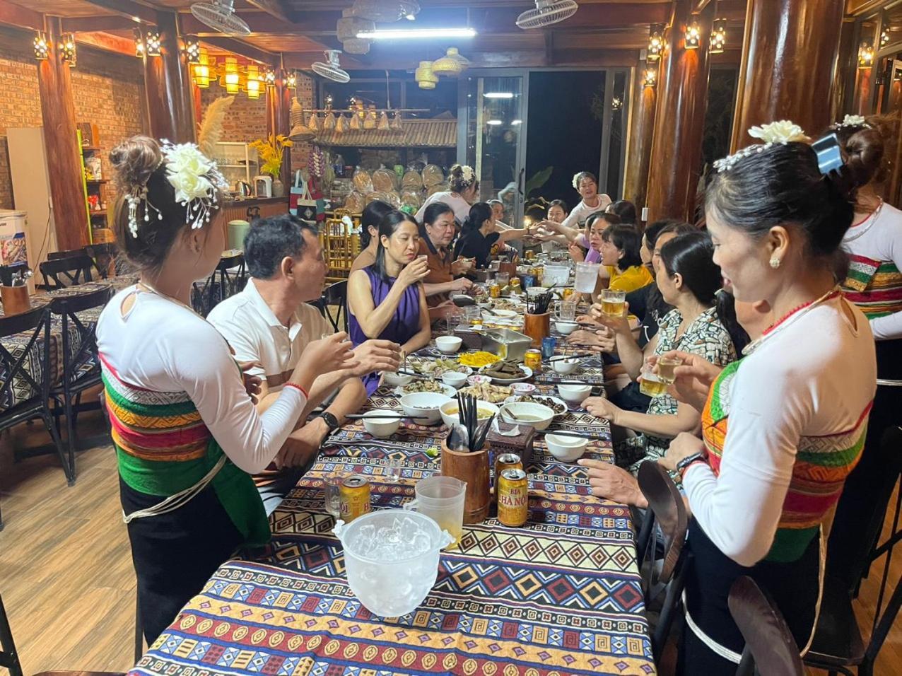 Pu Luong Sala Homestay Huong Ba Thuoc Zewnętrze zdjęcie