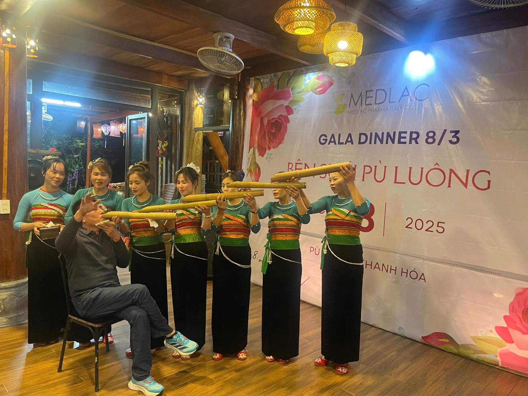 Pu Luong Sala Homestay Huong Ba Thuoc Zewnętrze zdjęcie
